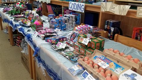 holiday gift shop for schools.